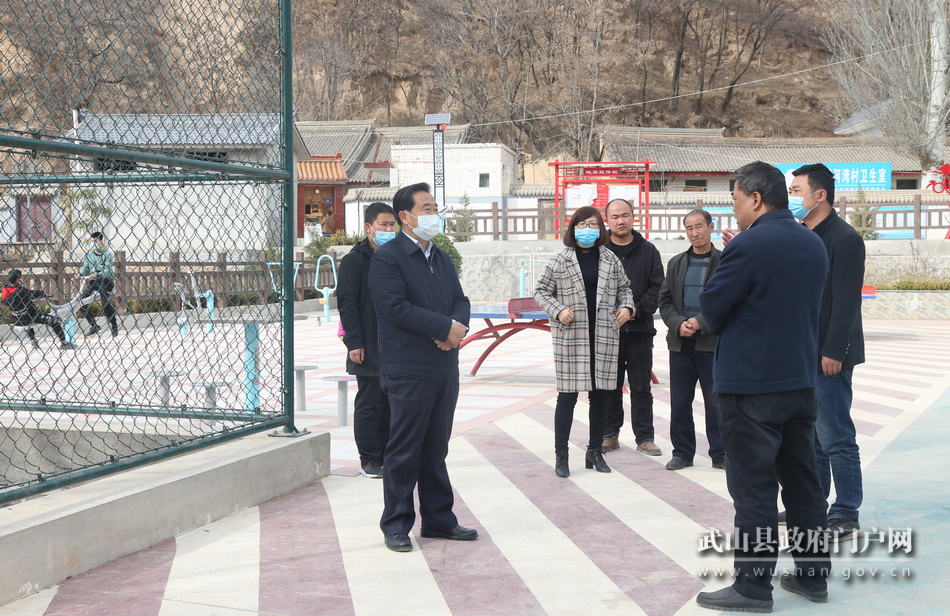 索鴻賓調(diào)研指導脫貧攻堅、鄉(xiāng)村振興等工作