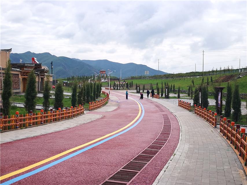 甘肅甘南州夏河縣安果村：吃上“旅游”飯，安心奔小康