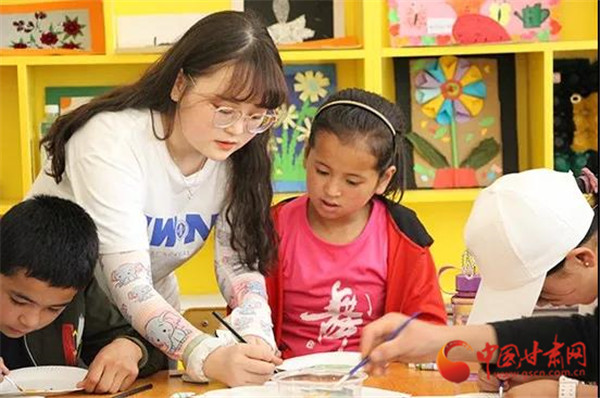 關(guān)愛山區(qū)的孩子 西北師大學(xué)子在東鄉(xiāng)、會寧開展體育美育浸潤行動活動