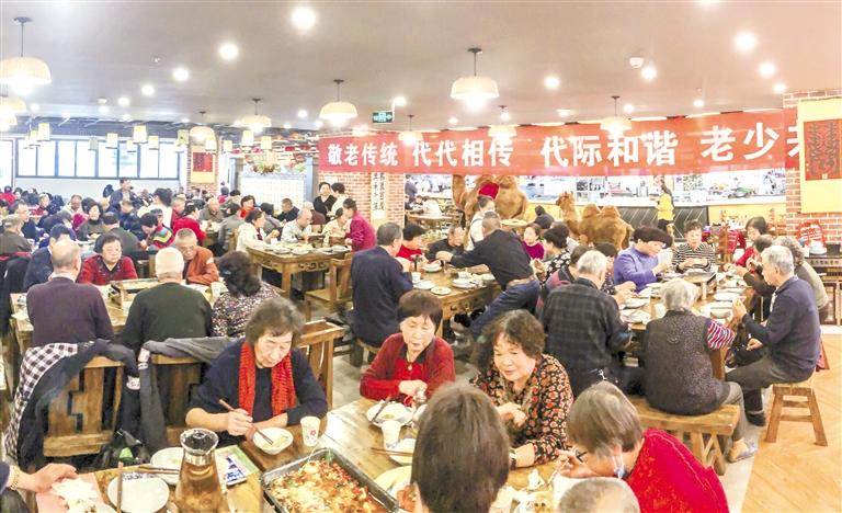 孝滿金城、德潤人心 蘭州市舉辦第六屆千叟宴感恩活動
