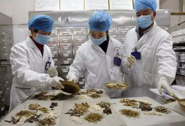 新冠肺炎疫情人物同防市民如何做？請看這里！