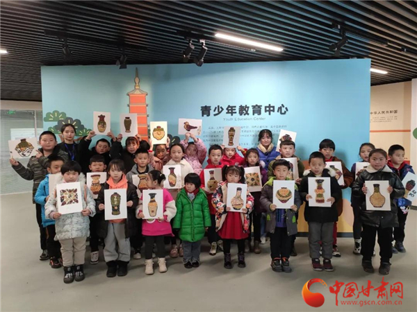 博物館里過臘八 武威這些孩子用五谷拼文物！