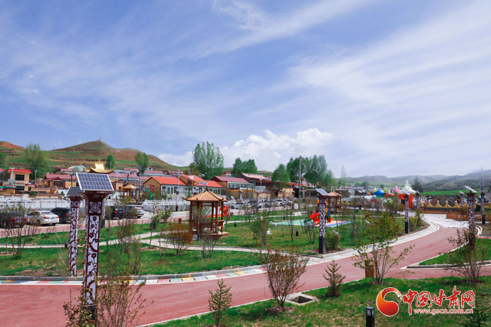 全國村莊清潔行動(dòng)現(xiàn)場會(huì)觀摩團(tuán)走進(jìn)甘南 共鑒“環(huán)境革命”的“甘南經(jīng)驗(yàn)”