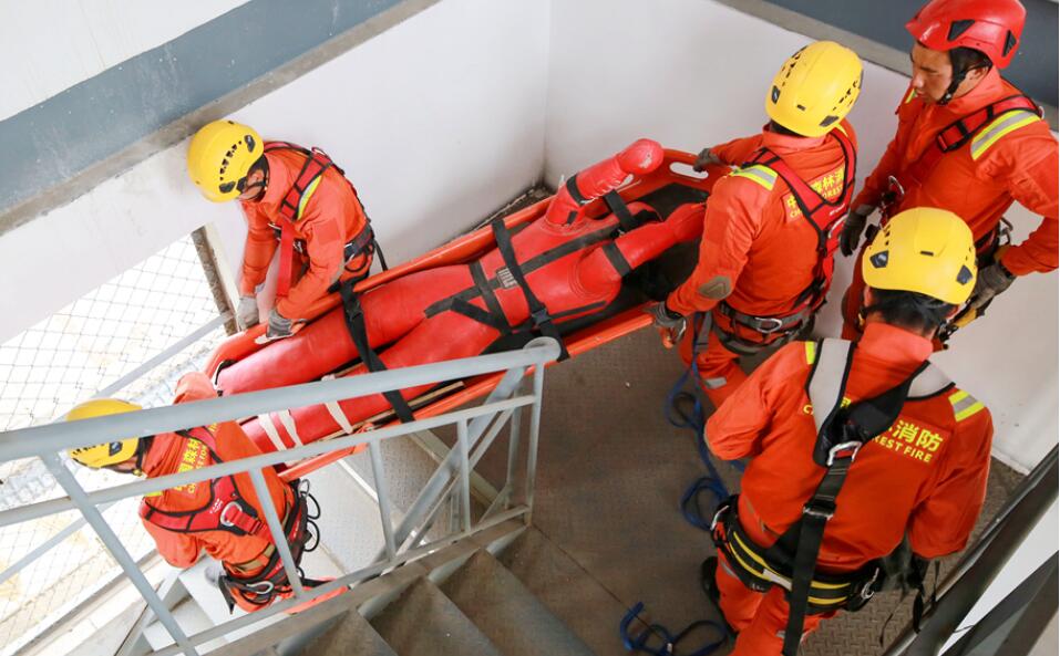 【隴拍客】超燃！ “火焰藍(lán)”競(jìng)技比武火力全開