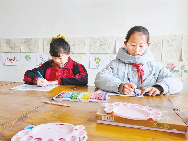 甘肅這兩名小朋友，被太空中亞平老師點了名