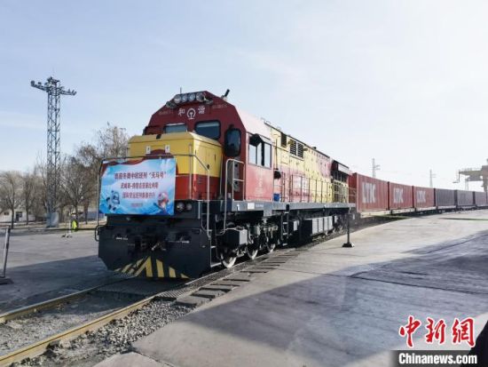 甘肅企業(yè)走出去“危中育新機” “借船出?！蓖貒H市場